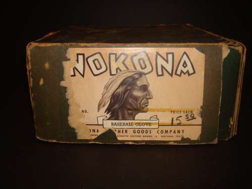 Chico Carrasquel Nokona G32 Dark Box